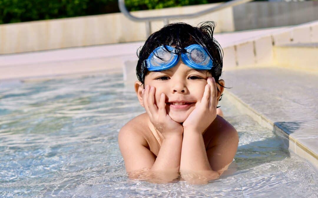 Beneficiile înotului pentru copii